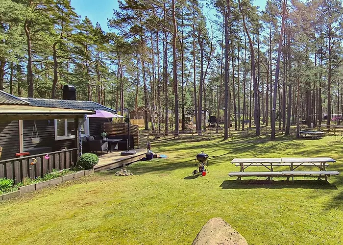 Acogedora Casa De 2 Dormitorios En Åhus